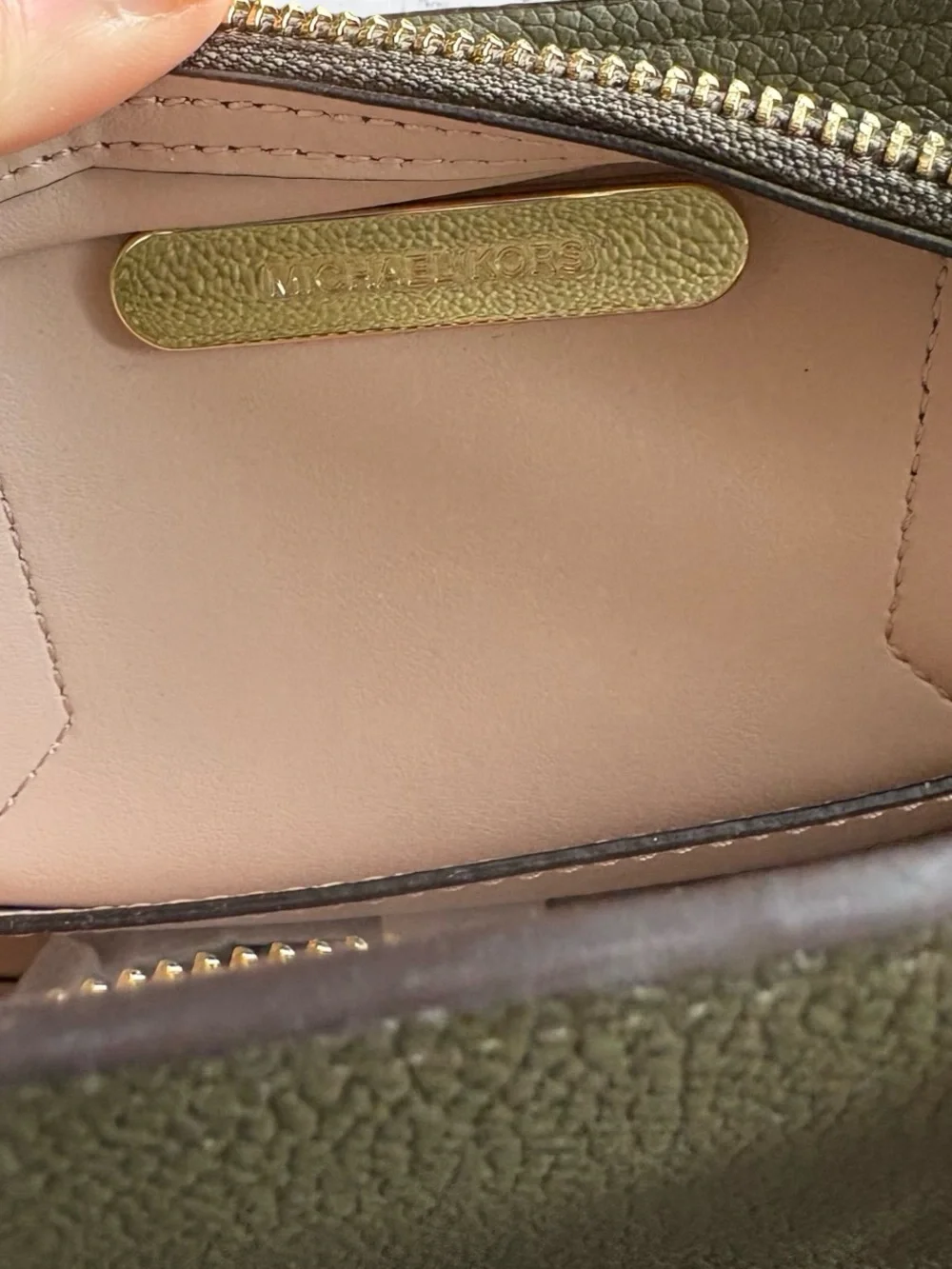 MICHAEL KORS HAYES Medium Leather Messenger Bag, Green